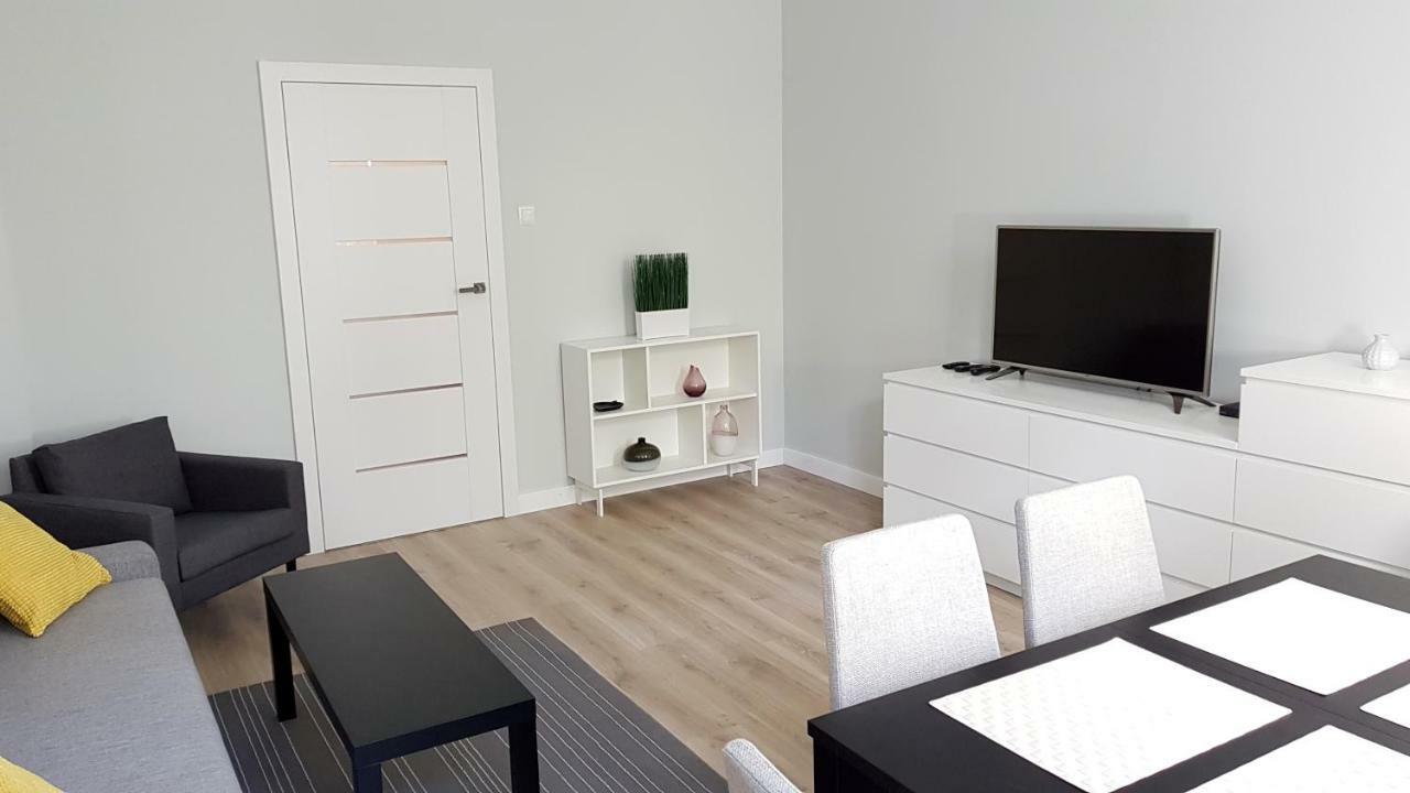 Apartament Paderewskiego 12M2 سفينويتشي المظهر الخارجي الصورة