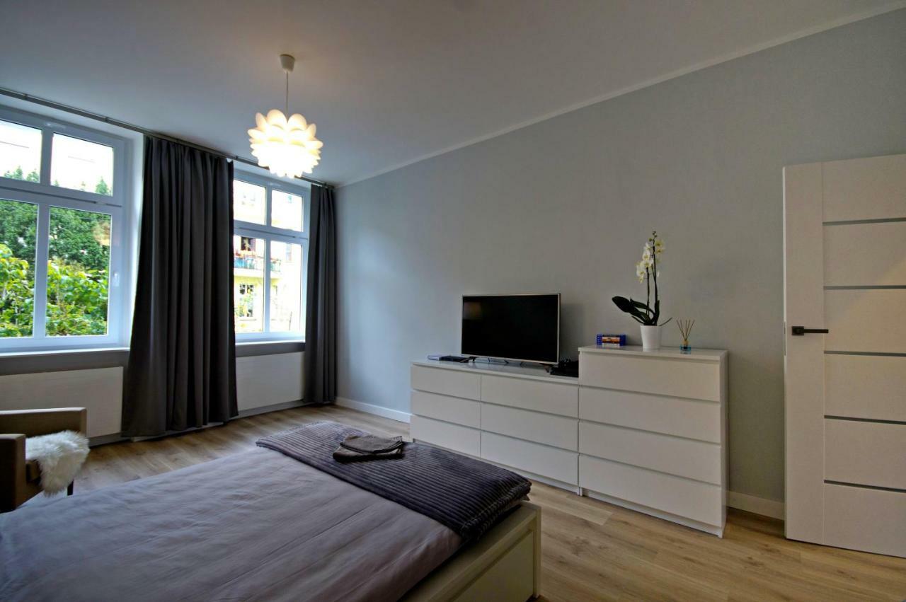 Apartament Paderewskiego 12M2 سفينويتشي المظهر الخارجي الصورة